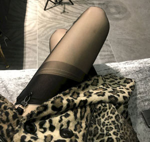 丰满少妇人妻久久久久久4_BD韩语免费观看视频