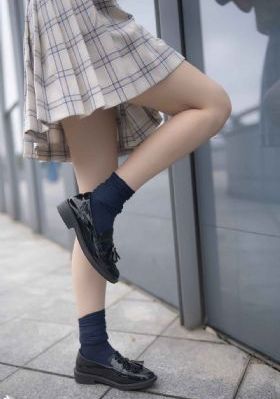人妻av鲁丝一区二区三区_超清版蓝光版中文字幕包