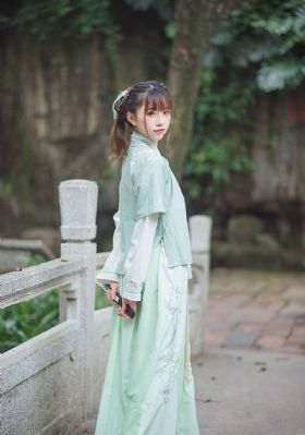 青青草原精品资源站久久_BD韩语在线视频播放