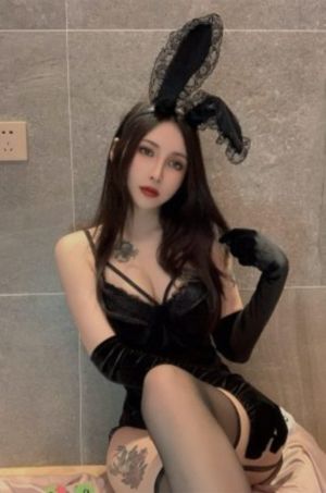 性欧美巨大乳脱护士的奶罩_BD手机免费观看完整