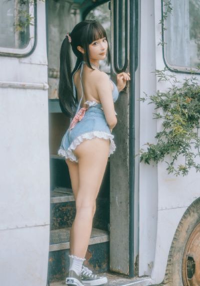 日韩亚欧无码人妻免费视频直播_蓝光免费全集观看