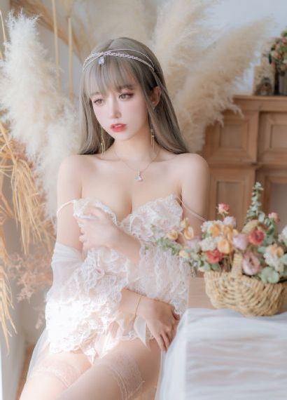 国产美女白嫩嫩在线观看_4K免费在线观看